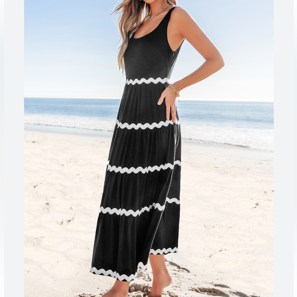Cupshe Black and White Scalloped Maxi Dress - NEW WITH TAGS